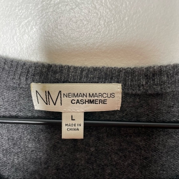 Neiman Marcus 100% Cashmere Grey 3/4 Sleeve V-Neck Sweater Womens L - Picture 6 of 10